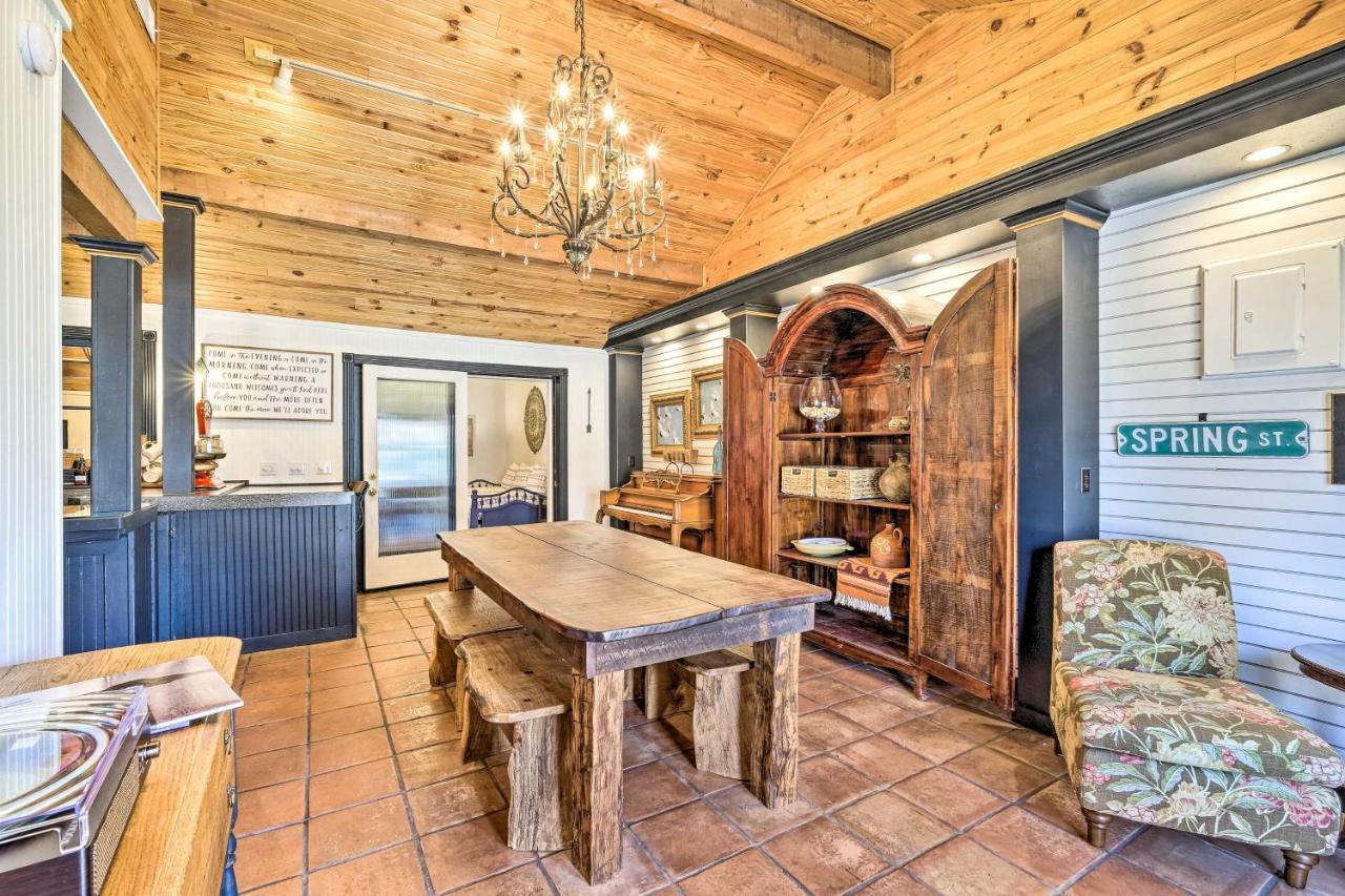 Eclectic Osage Cottage In Historic District Eureka Springs Eksteriør bilde